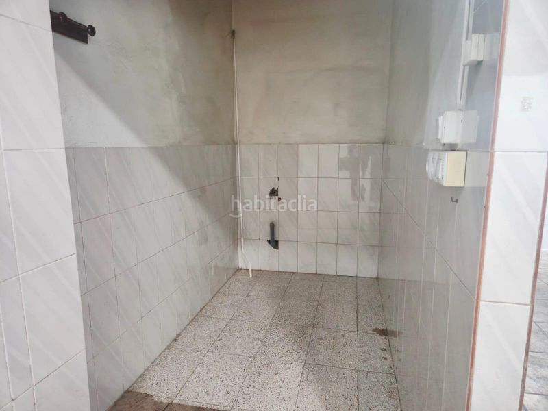 Foto 520a4c78-82cf-4984-b582-cfbbc5e02e8e. Lloguer local comercial a Aldaia