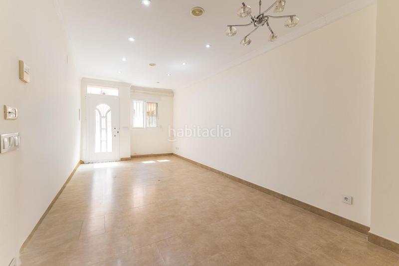 Foto 35c99fe0-bc5e-4b58-bd75-4d54af4cd13f. Planta baja se vende planta baja independiente con terraza y garaje en Aldaia