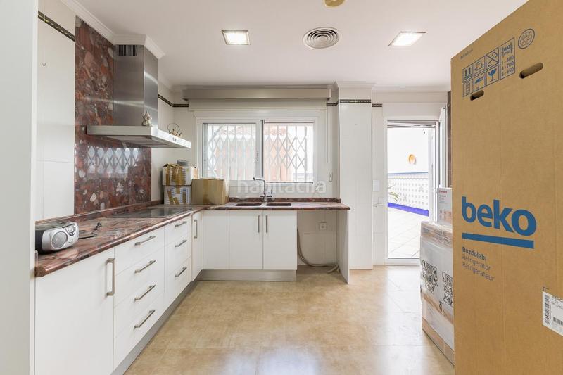 Foto 6bef3d33-03f9-4a21-a889-e35048e29d8d. Planta baja se vende planta baja independiente con terraza y garaje en Aldaia