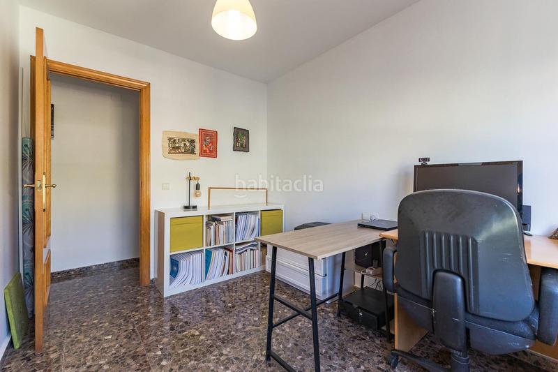 Foto 00493e57-8cc5-4e86-9ce1-8f87f0800b34. Pis amb aparcament a Alaquàs