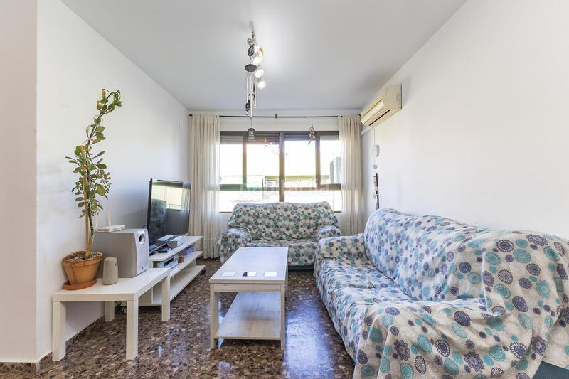 Foto 8cbbaeda-b364-45aa-a598-ba3b085ff307. Pis amb aparcament a Alaquàs