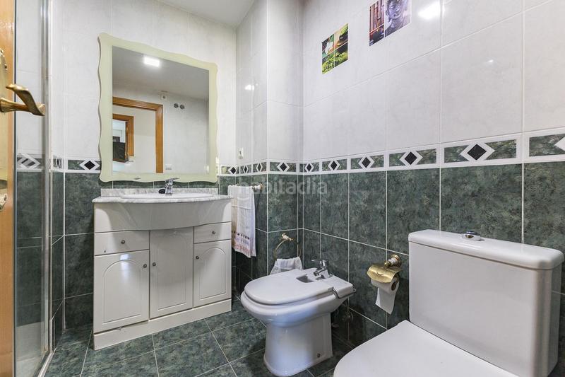 Foto e9adfe6a-f25d-4f9e-8079-3d02e81d07a2. Pis amb aparcament a Alaquàs