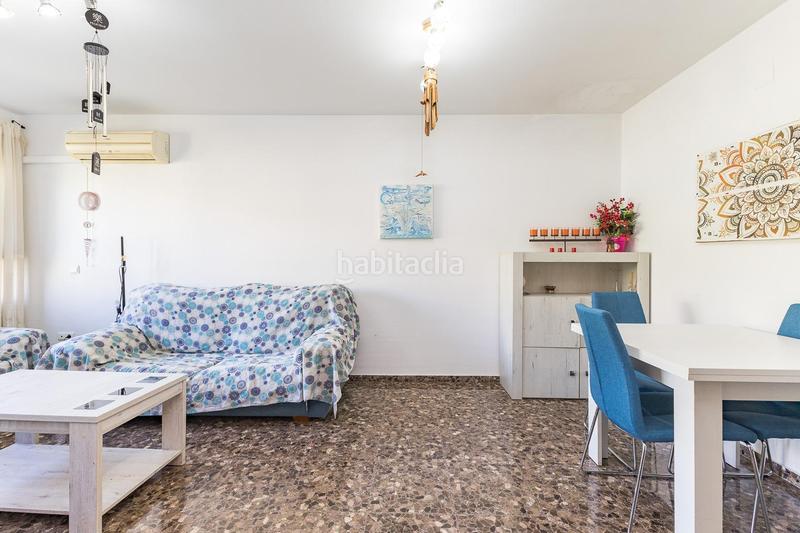 Foto eb872aca-fe96-4917-b808-dfbd4ffb60a9. Pis amb aparcament a Alaquàs