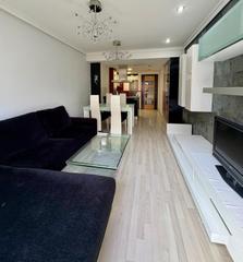 Miete Etagenwohnung in Alaquàs. Piso seminuevo amueblado en alquiler en aldaia