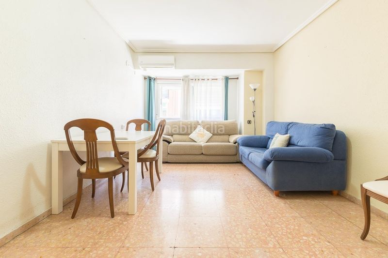 Foto d4517a0b-3dde-4f75-aab7-ede98add7ddc. Pis a Natzaret Valencia