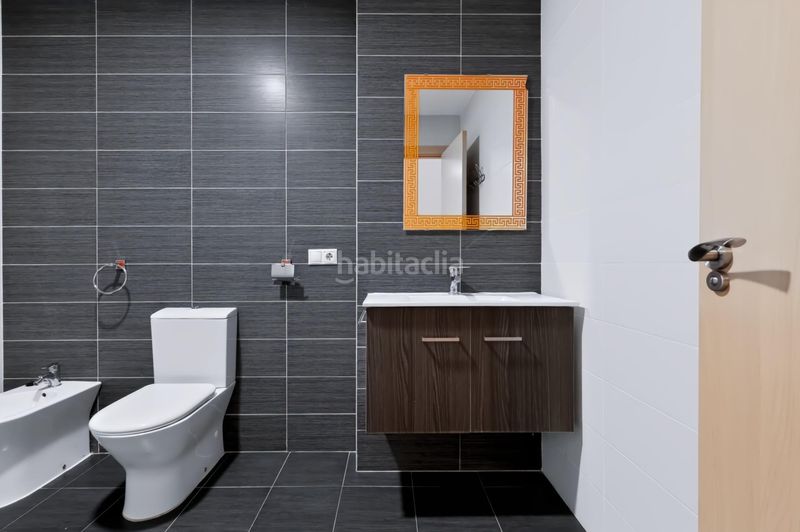 Foto f306e357-6579-4a1f-bfcf-fab893872d80. Pis amb aparcament a Aldaia