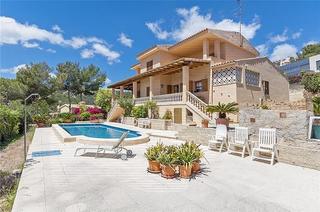 Casa a Portals Nous. Chalet unifamiliar en solar de 900 m2 aprox. con vistas al mar y