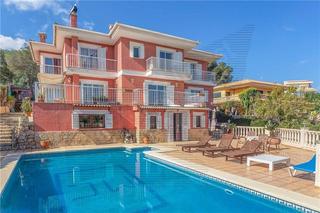 Xalet a Palmanova. Chalet unifamiliar en solar de 1.200m2 aprox., 600m2 aprox., sal