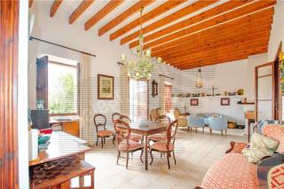 Maison à Selva. Casa mallorquina catalogada, solar de 660m aprox., 601m2 constru