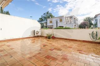 Alquiler Dúplex en Son Dureta. Alquiler. dúplex en zona colegios con piscina comunitaria.