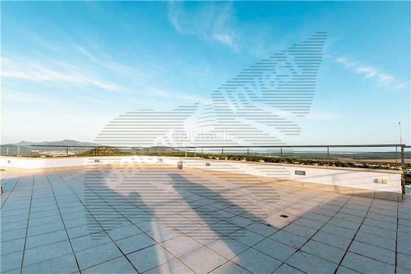 Foto 1ed2b695-4af4-4bed-9f20-3cef7732bdd5. Alquiler chalet  unifamiliar de primeras calidades en solar de 850 m2 aprox.400 m2 const con vistas al mar, 400 m2 aprox., salón comedor, am en Calvià