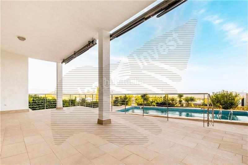 Foto 2d86aae9-9faa-42ca-bc1e-67f09991df02. Alquiler chalet  unifamiliar de primeras calidades en solar de 850 m2 aprox.400 m2 const con vistas al mar, 400 m2 aprox., salón comedor, am en Calvià