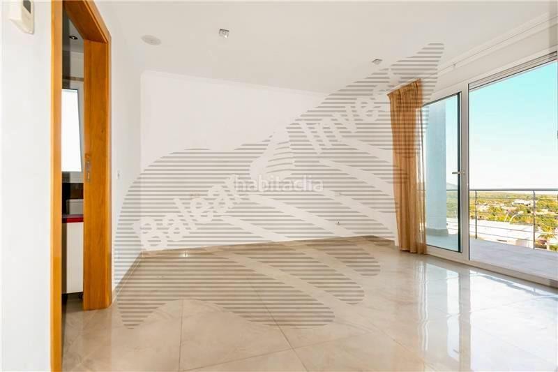 Foto 6935bb15-7bbd-4369-9e86-de00795813ee. Alquiler chalet  unifamiliar de primeras calidades en solar de 850 m2 aprox.400 m2 const con vistas al mar, 400 m2 aprox., salón comedor, am en Calvià