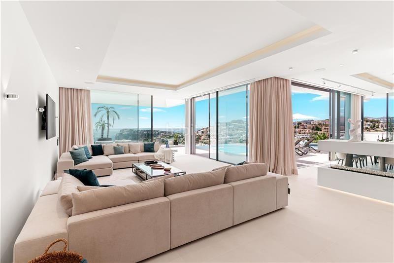 Foto 67b1e422-4bff-4fb7-b480-2170d42b375c. Xalet amb calefacció aparcament piscina a port d´Andratx Andratx