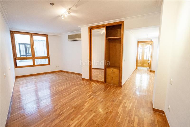 Foto 2fc21e6e-eb00-4fdd-8893-1c7811fb1628. Rent flat with parking pool in El Terreno Palma de Mallorca