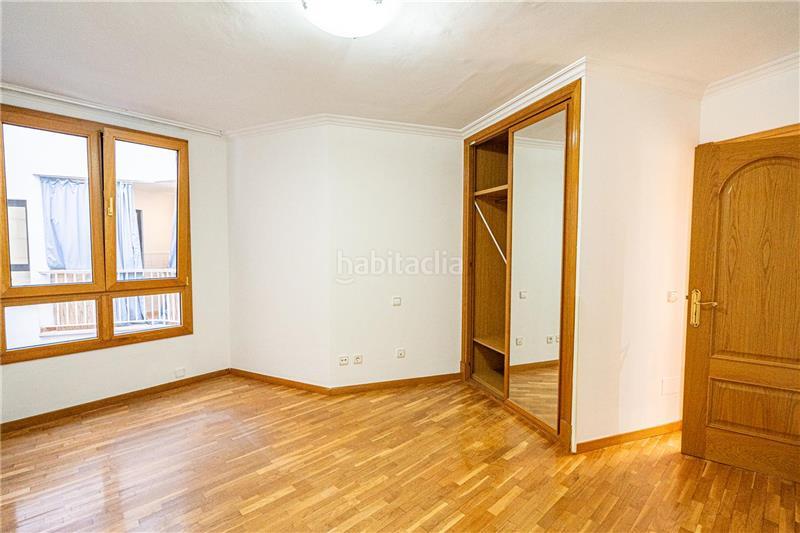 Foto 6836a20b-cbf8-437a-8c61-90cc04a2c066. Rent flat with parking pool in El Terreno Palma de Mallorca