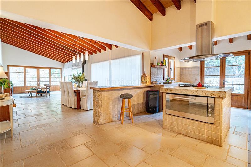 Foto 3dfecb2f-cb6e-4ed5-9423-c55901c50d4e. Chalet with fireplace parking pool in Calvià poble Calvià