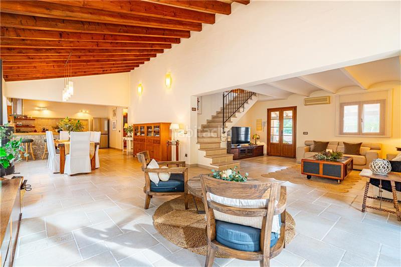 Foto c8a0cf63-9acb-40be-909a-b4e65e94994d. Chalet with fireplace parking pool in Calvià poble Calvià