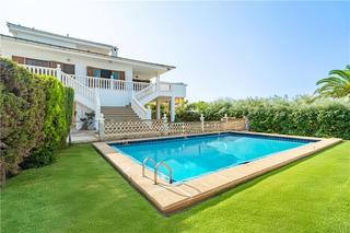 Xalet a S´Arenal. Chalet unifamiliar en solar de 957m2 aprox. en playa de palma,