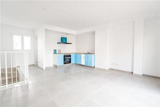 Duplex in Son Cotoner. A estrenar. dúplex con terraza en planta de 30m2 aprox.,