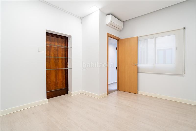 Foto 53749135-e3da-438e-a7d5-0c6af96e9589. Flat with fireplace in La Missió Palma de Mallorca