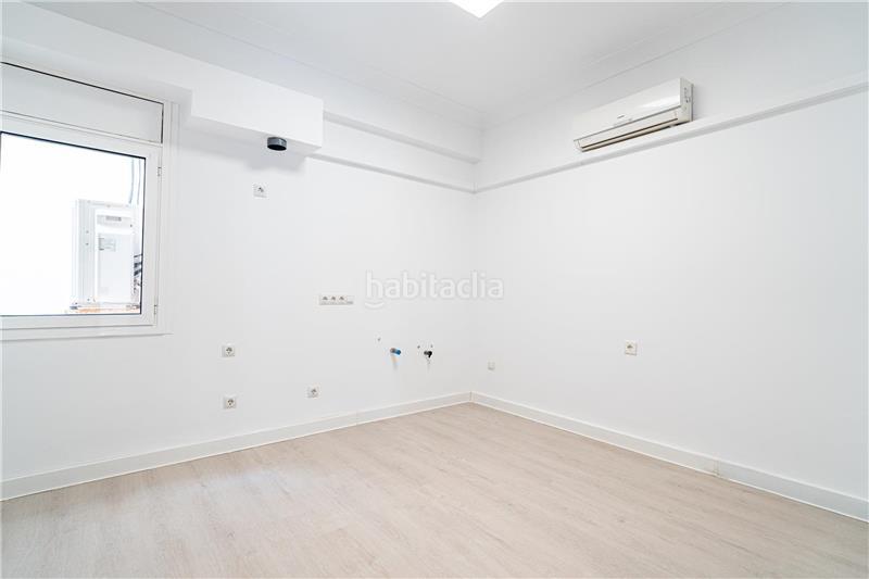 Foto b02587a3-c76e-47c6-8b17-e5a3925195bf. Flat with fireplace in La Missió Palma de Mallorca