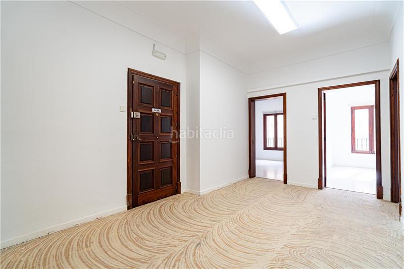 Foto caf1f03a-0eaa-48dd-9a2a-5f535c86ba9f. Flat with fireplace in La Missió Palma de Mallorca