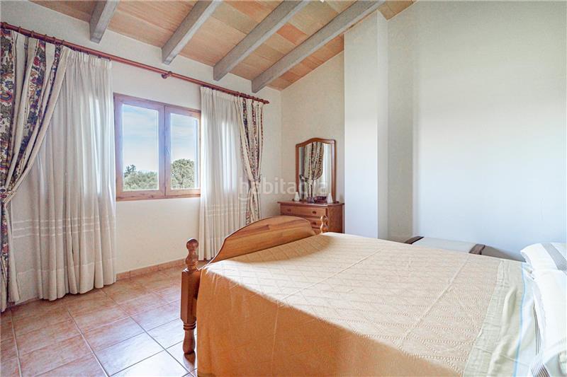 Foto a9eb3596-dcdc-4d6b-8f81-905bb5f33360. Chalet casa de pueblo con piscina en solar de 4000m2 aprox. con licencia vacacional, en Algaida