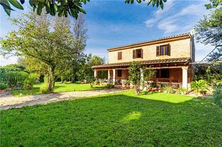 Casale in Algaida. Finca con piscina en solar de 4000m2 aprox. con licencia vacacio