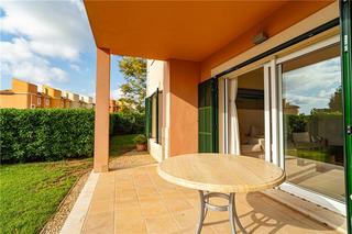 Planta baixa a Campos. Planta baja en residencial con piscina comunitaria en sa rápita,