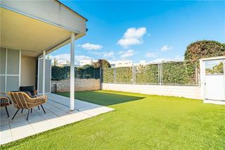 Towny house in Sa Teulera. Chalet pareado con jardín en complejo con piscina,