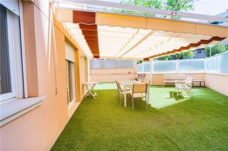 Rent Flat in Bons Aires. Piso en zona luis vives con terraza de 100m2 aprox. y plaza de g