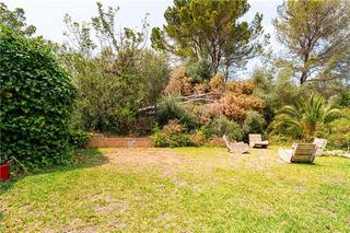 Ground floor in Son Xigala. Planta baja con jardín en residencial con piscina.