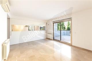 Rent Apartment in Son Armadams. Alquiler. apartamento en son armadams, salón comedor, cocina amu