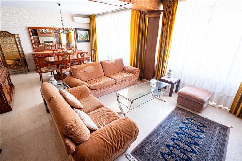 Foto d78f9169-6843-4d84-8d95-5fdcc052e76e. Appartamento con camino in El Mercat Palma de Mallorca