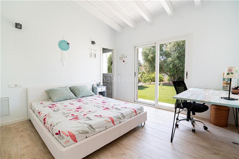 Foto b0766ab6-6ee0-4d3b-966d-d17af585c79d. Chalet  en solar de 1.150m2 aprox. con jardín y piscina, en Campos