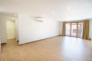 Location Appartement à La Llotja-Born. Centro. piso totalmente reformado en zona jaime iii.