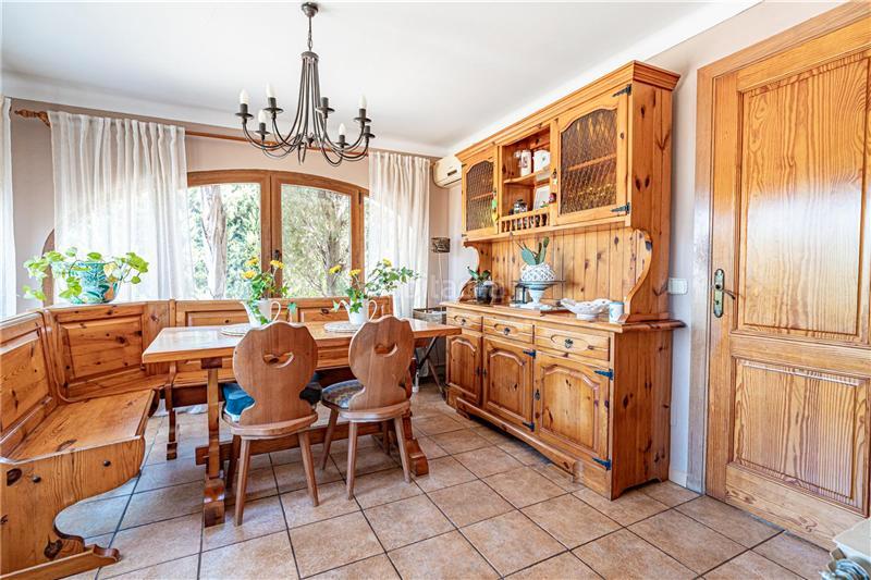 Foto ad678973-9a6e-4c81-85a4-713d79683fa8. Chalet con camino parcheggio piscina in Pòrtol Marratxí