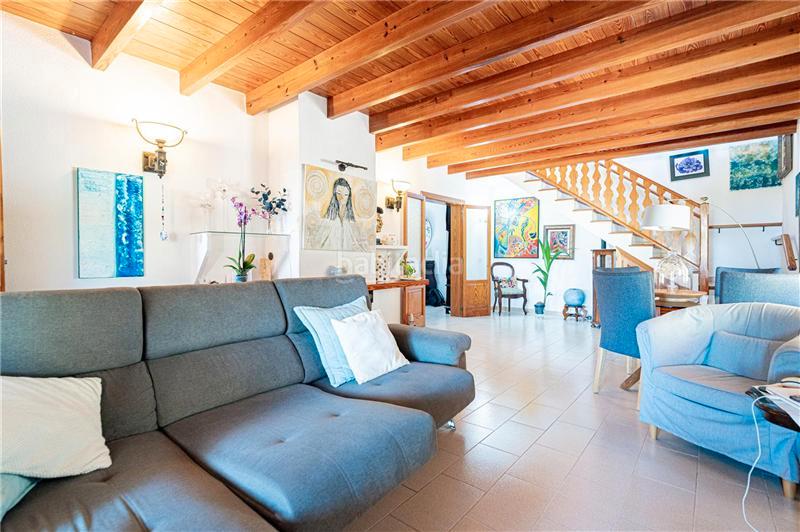 Foto f001c8bc-1f4f-4d3a-8ad5-42388bfa967b. Chalet con camino parcheggio piscina in Pòrtol Marratxí