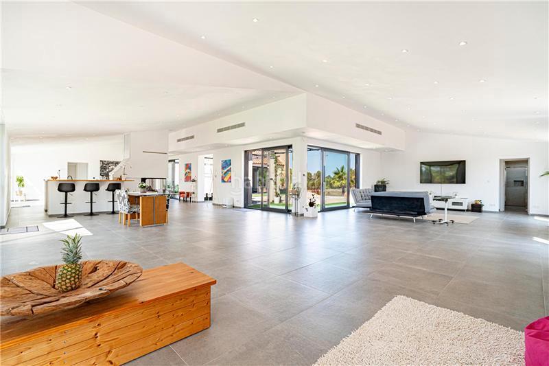 Foto 04bed3e4-b40d-4ad2-bc2e-6afd0dcf0564. Masía villa de lujo con piscina en solar de 16.529m2 aprox. , en Llucmajor