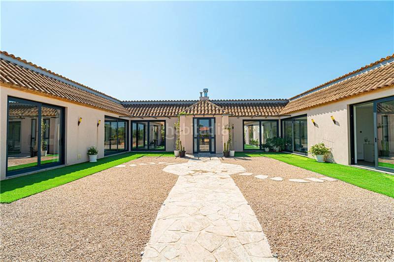 Foto 986d53b9-f6f1-4fa1-a74c-153aefd603a1. Masía villa de lujo con piscina en solar de 16.529m2 aprox. , en Llucmajor