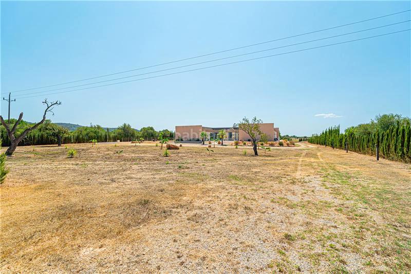 Foto a5d488ad-697d-4793-8f3a-6cb8b9afd302. Masía villa de lujo con piscina en solar de 16.529m2 aprox. , en Llucmajor