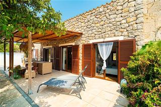 Casale in Campanet. Finca rústica en solar de 3.500 m² aprox. con vistas espectacula