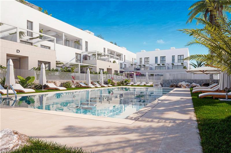 Foto e31e7ca1-4b48-4c58-8728-8c19e97d2979. Piso a estrenar. piso con terraza, piscina comunitaria y gimnasio en una comunidad privada en Ibiza