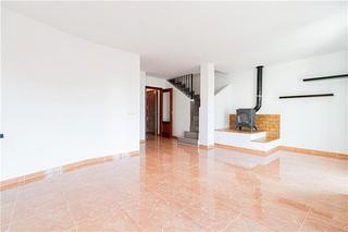 Dplex a Campos. Dplex con terraza y garaje en campos.