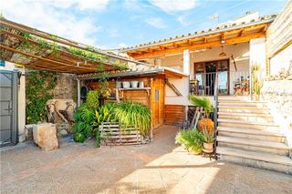 Lloguer Casa aparellada a Búger. Chalet pareado con jardín