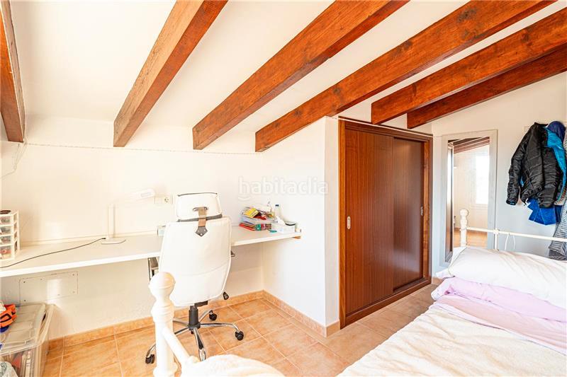 Foto 8eb2b7c7-fb53-4799-9f12-a125f7457c65. Alquiler casa pareada chalet pareado con jardín en Búger