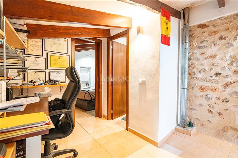 Foto d685c4b0-db50-4029-9b19-9b0581955c48. Alquiler casa pareada chalet pareado con jardín en Búger