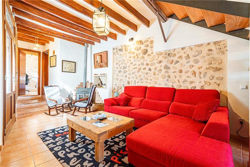 Foto dee6663b-975f-4375-a627-1e6caf1fb1f6. Lloguer casa aparellada amb xemeneia a Búger