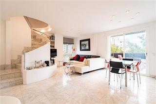 Dúplex a Can Pastilla. Dúplex de 138m² aprox. con terrazas y solarium de 84 m² aprox. c